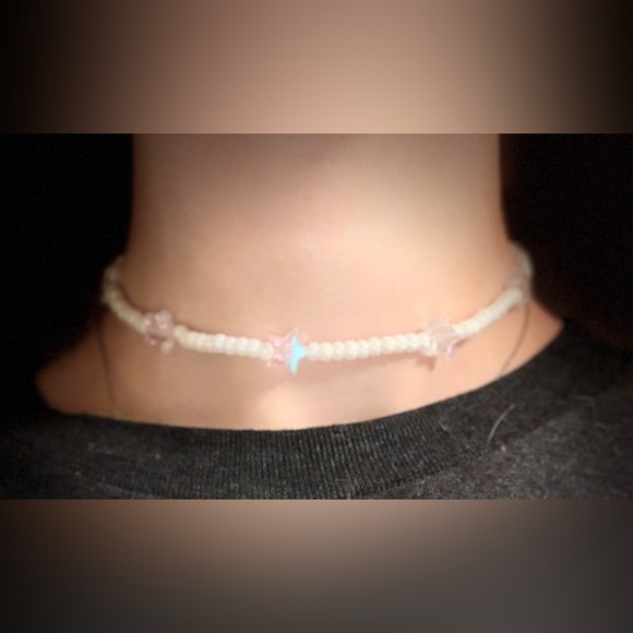 🌟Iridescent Star Charm Beaded Choker🌟 - Picture 5 of 5